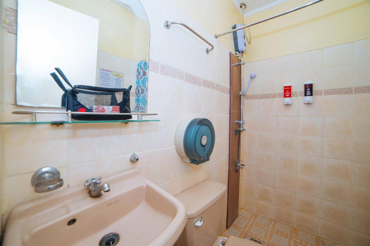 Reddoorz @ Fields Avenue Angeles City المظهر الخارجي الصورة