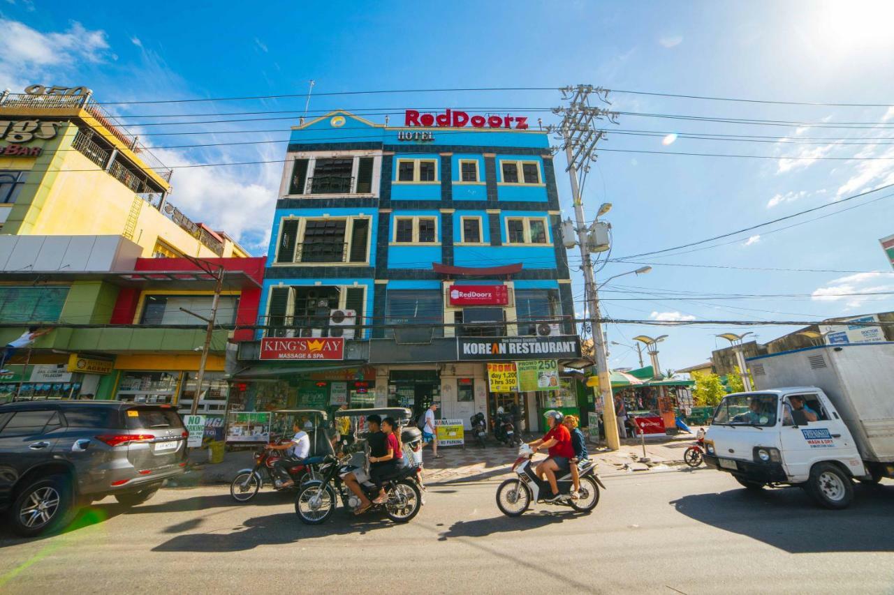 Reddoorz @ Fields Avenue Angeles City المظهر الخارجي الصورة