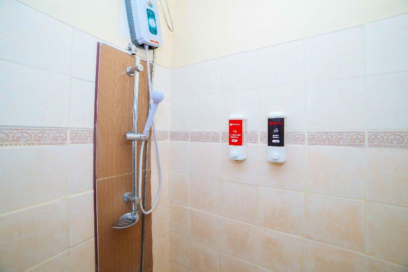 Reddoorz @ Fields Avenue Angeles City المظهر الخارجي الصورة
